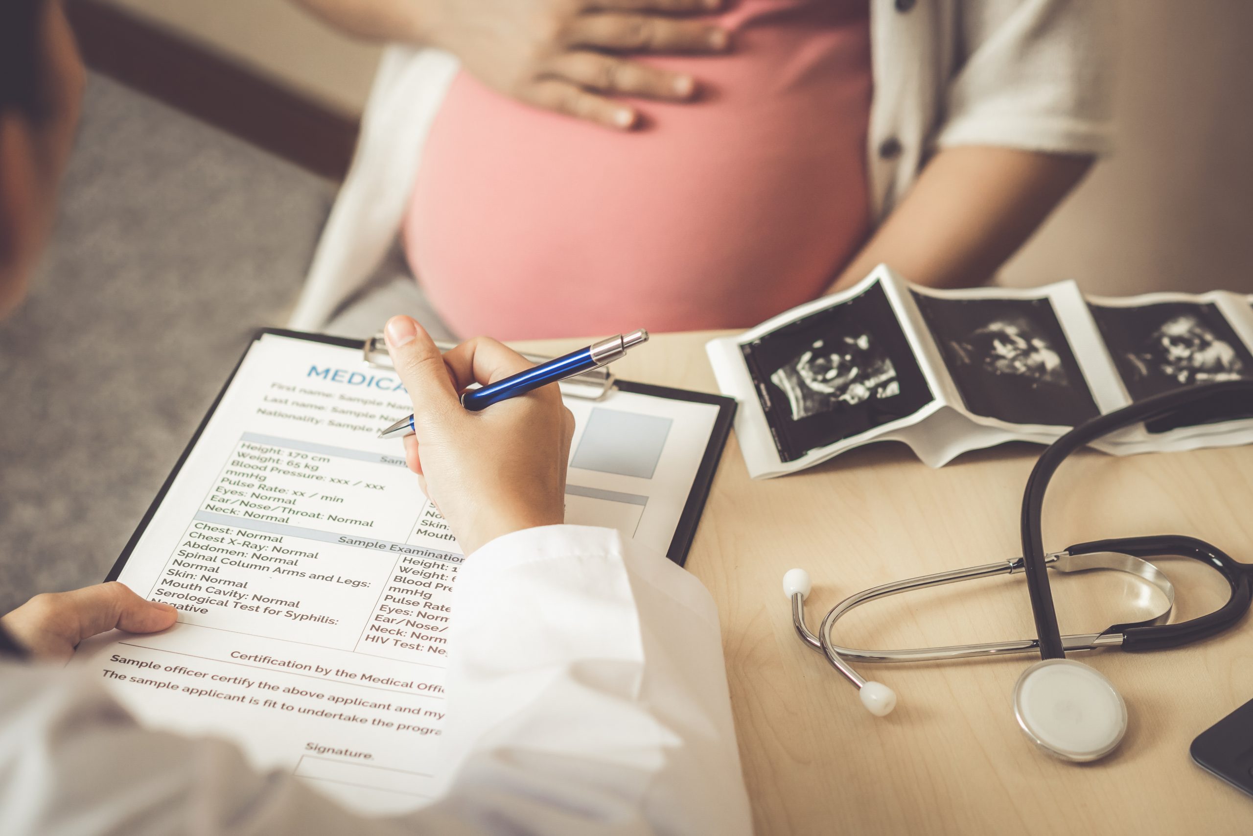 Beratung bei Mutterschaft geflüchteter Frauen