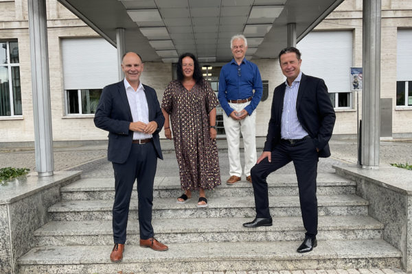 Spende der Gestalterbank an inSi e.V.